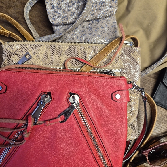 Coach - Picture 3 of 15